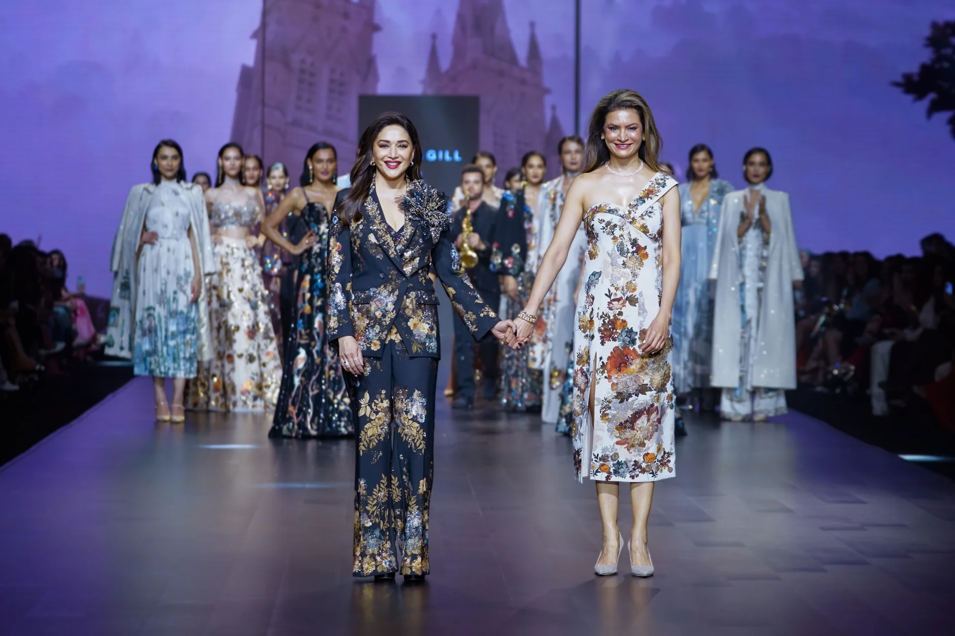 Seasonal Elegance: Finding the Best Designer Dresses for Upcoming Festivals 1 Ranagill